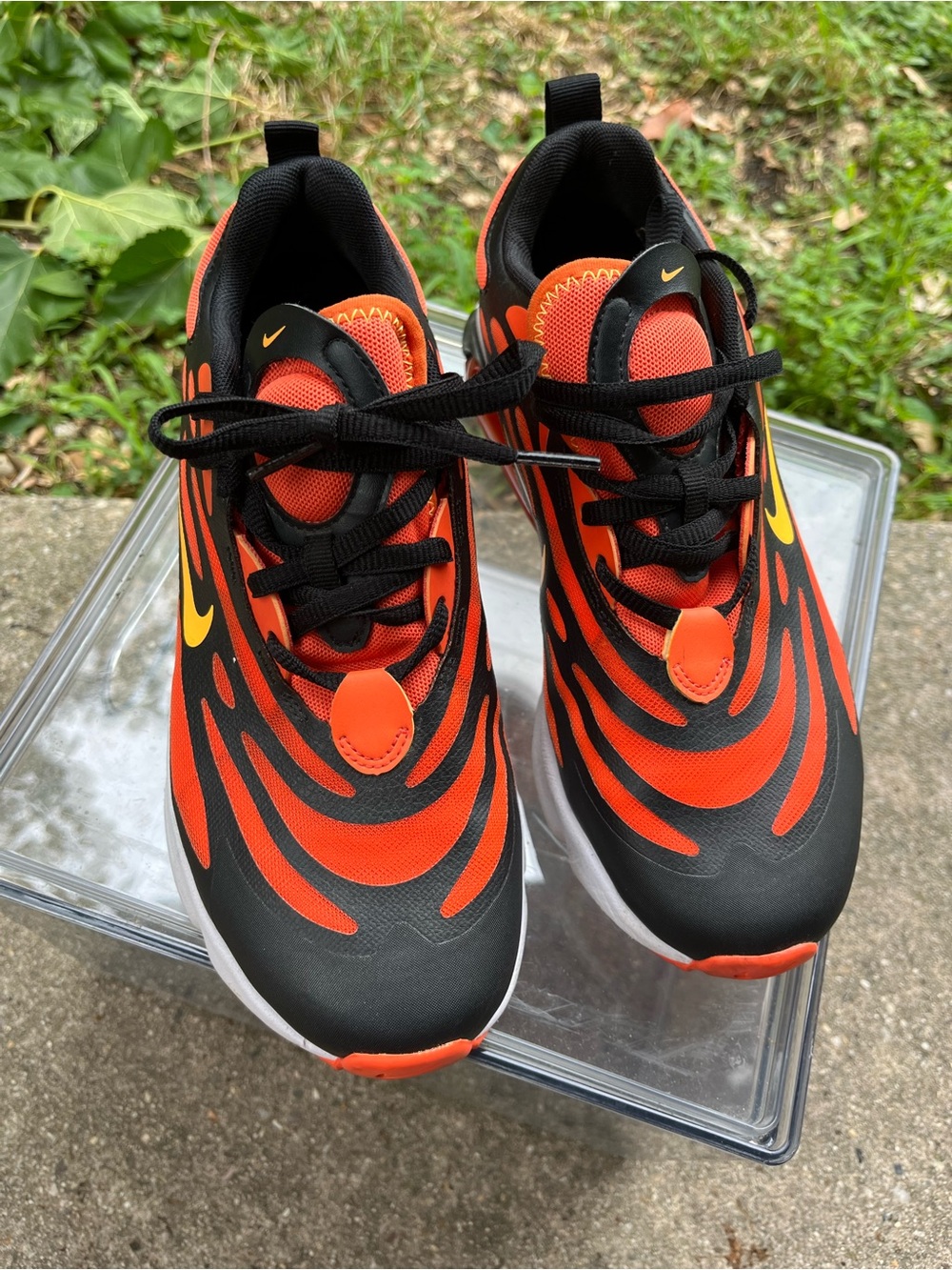 Nike shoes US5.5Y 24cm